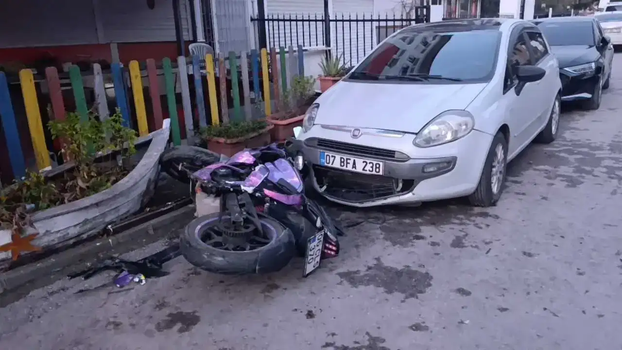 Manavgat’ta Motosiklettekiler Metrelerce Havaya Uçtu! 5